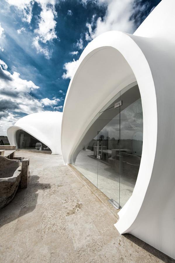 The Cloud Beachfront Villa Tabanan Eksteriør bilde